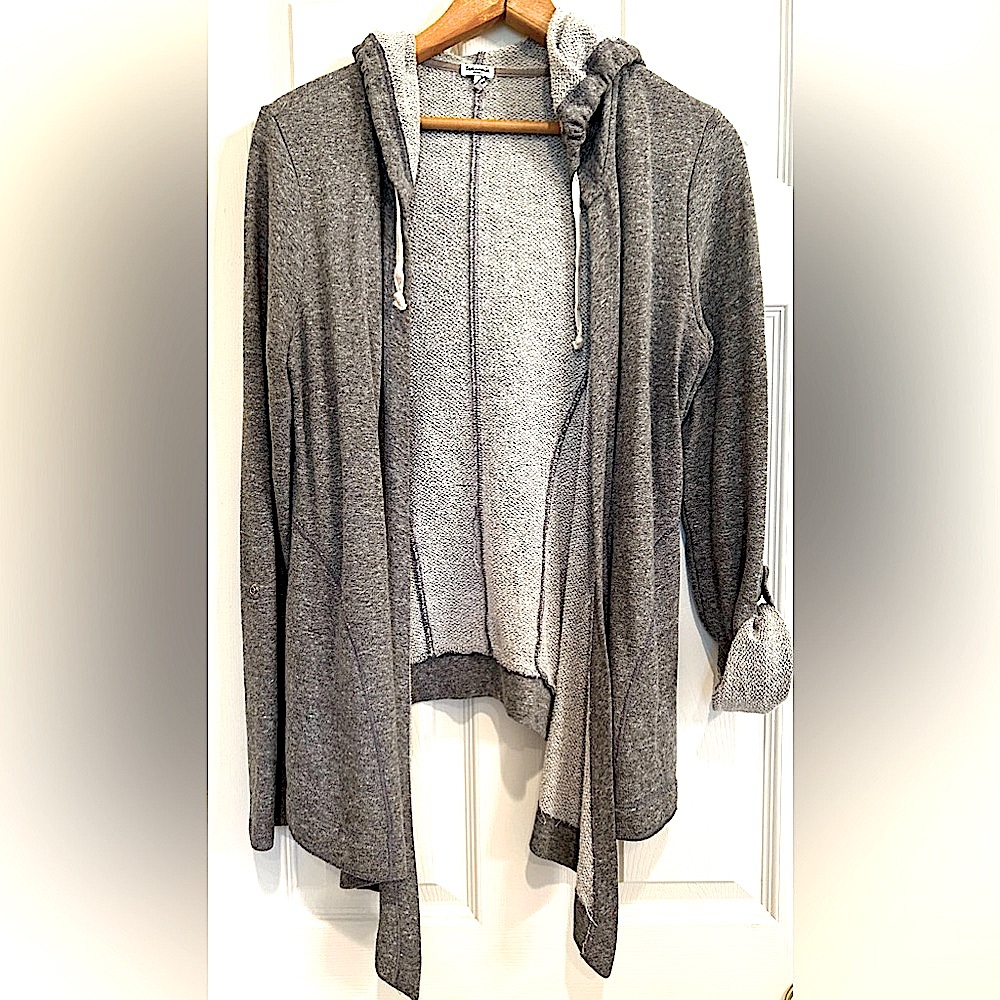 Splendid Gray Lightweight Scarf Hoodie. Small.